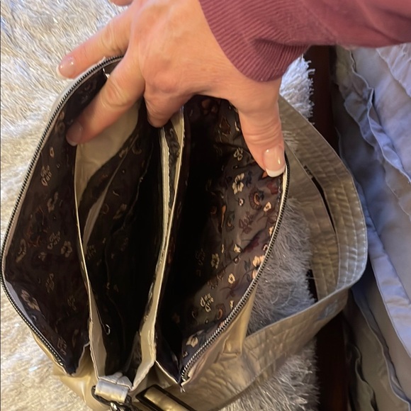 Lug Quilted Crossbody Bag - Gold Pearl - Picture 9 of 9